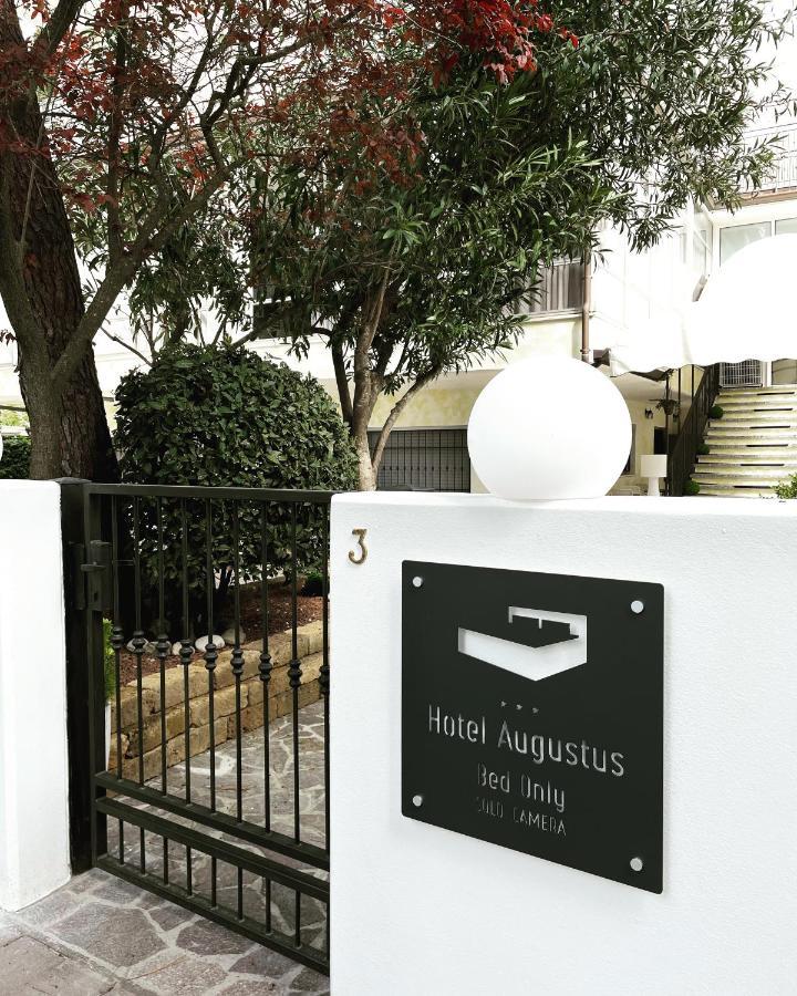 Hotel Augustus Milano Marittima Exterior photo