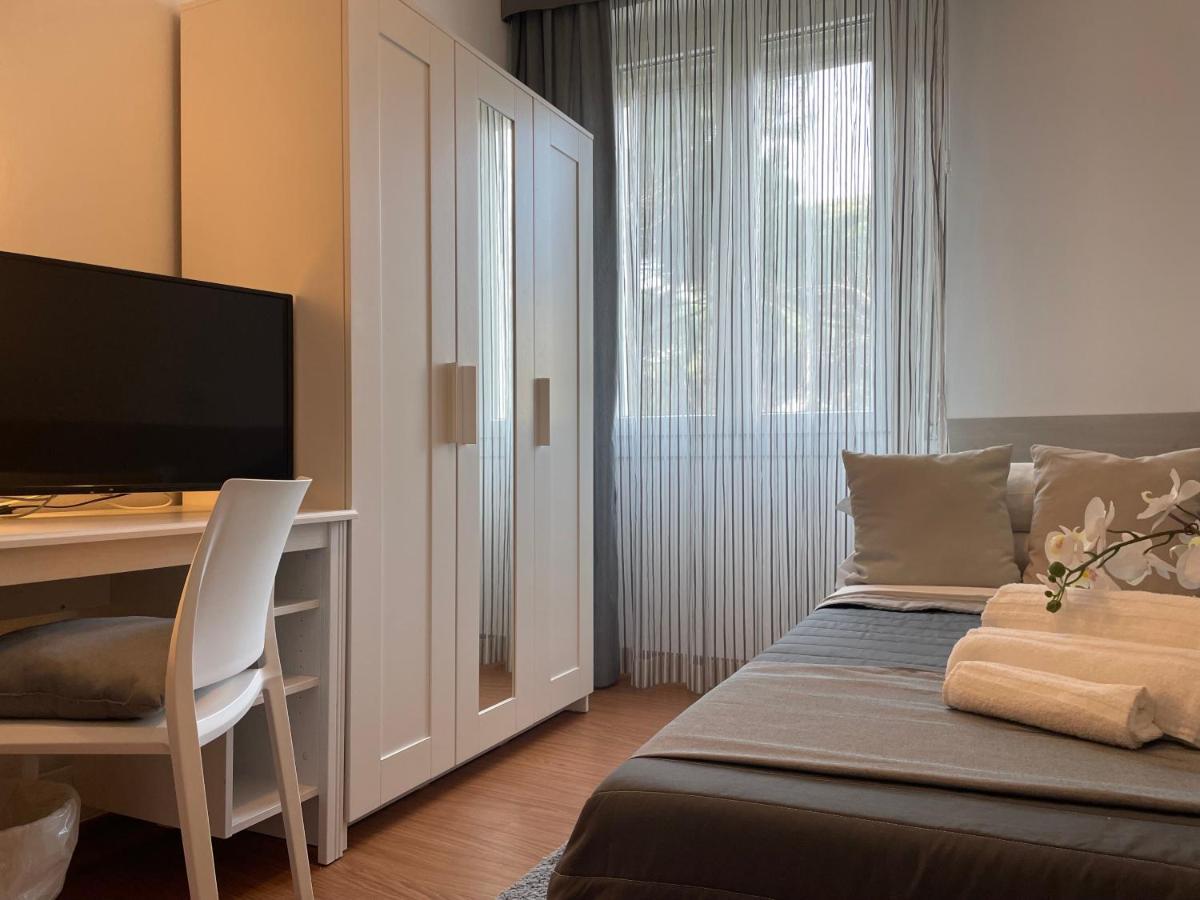 Hotel Augustus Milano Marittima Exterior photo